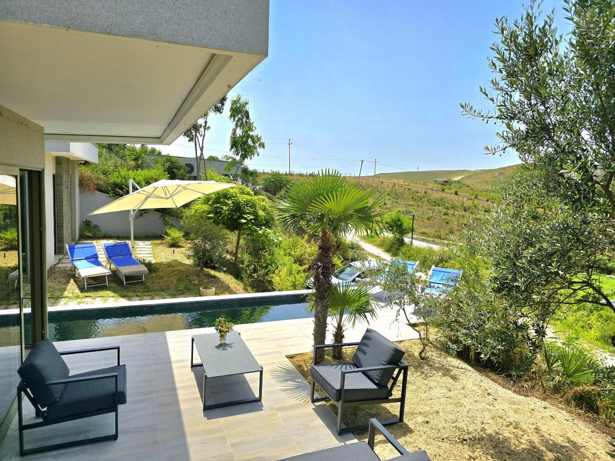Holiday home Sea View With Pool Durres