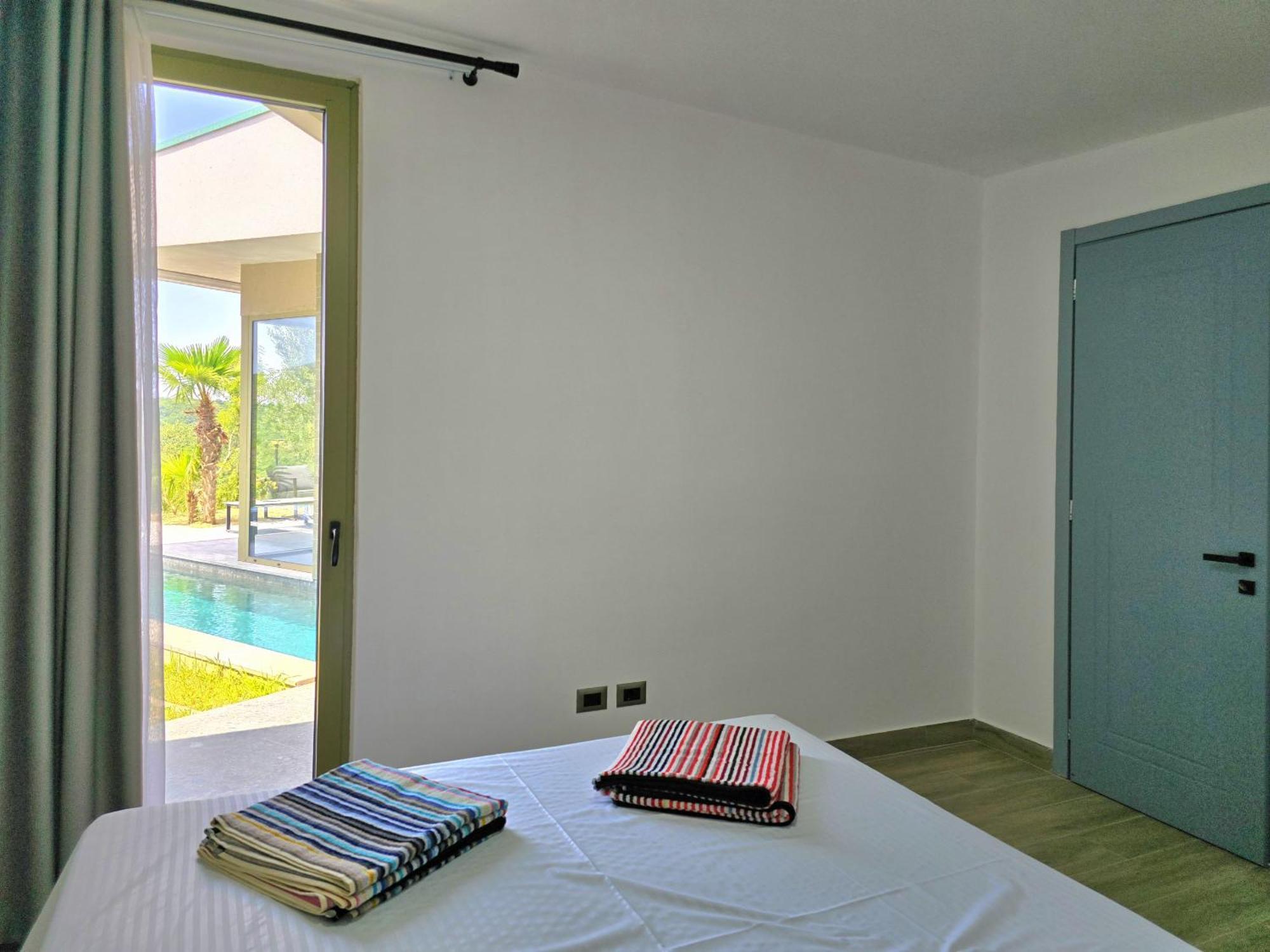Sea View With Pool Durres