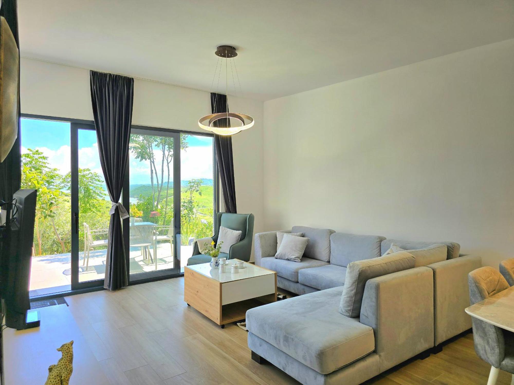 Holiday home Sea View With Pool Durres