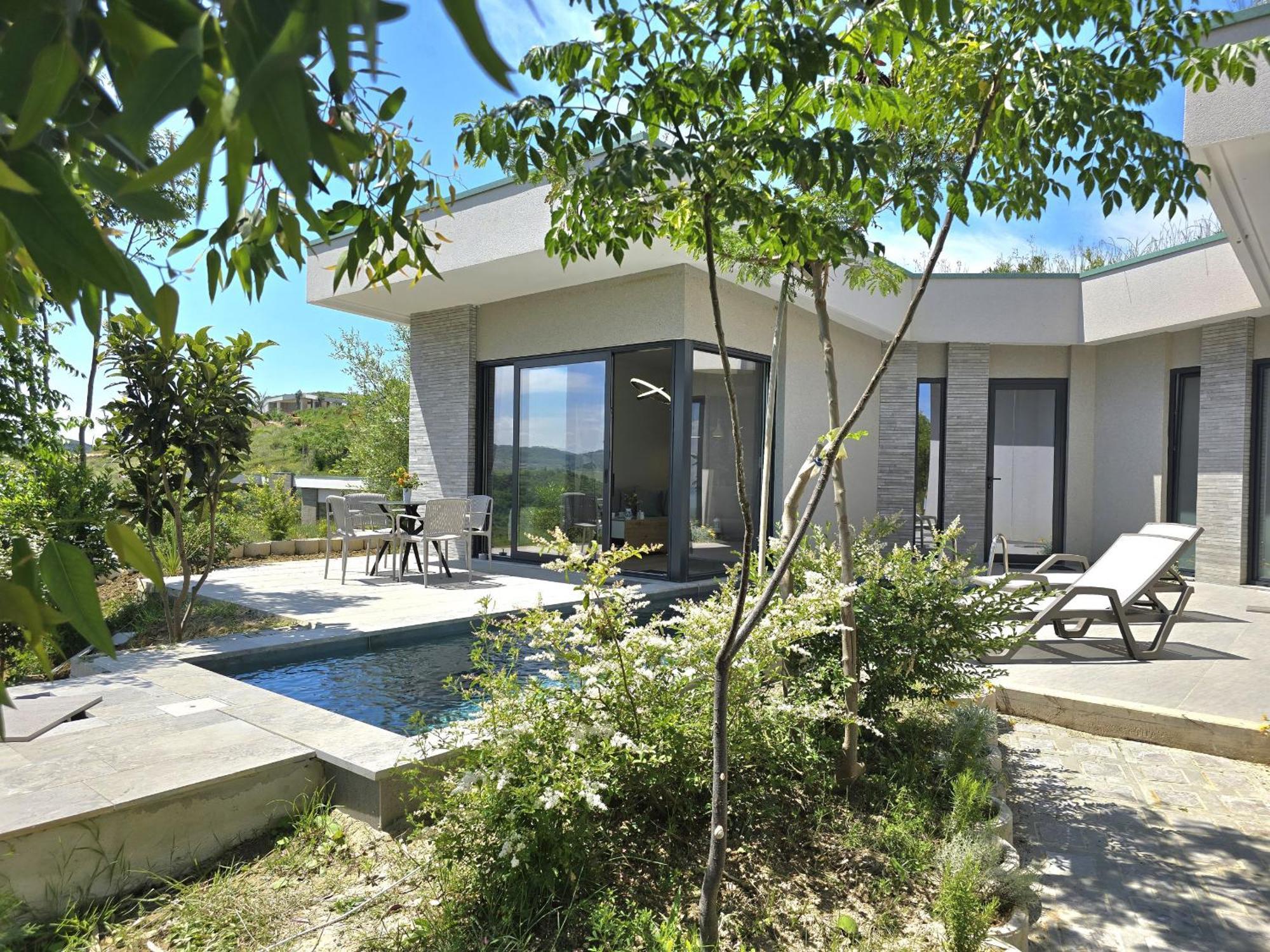 Holiday home Sea View With Pool