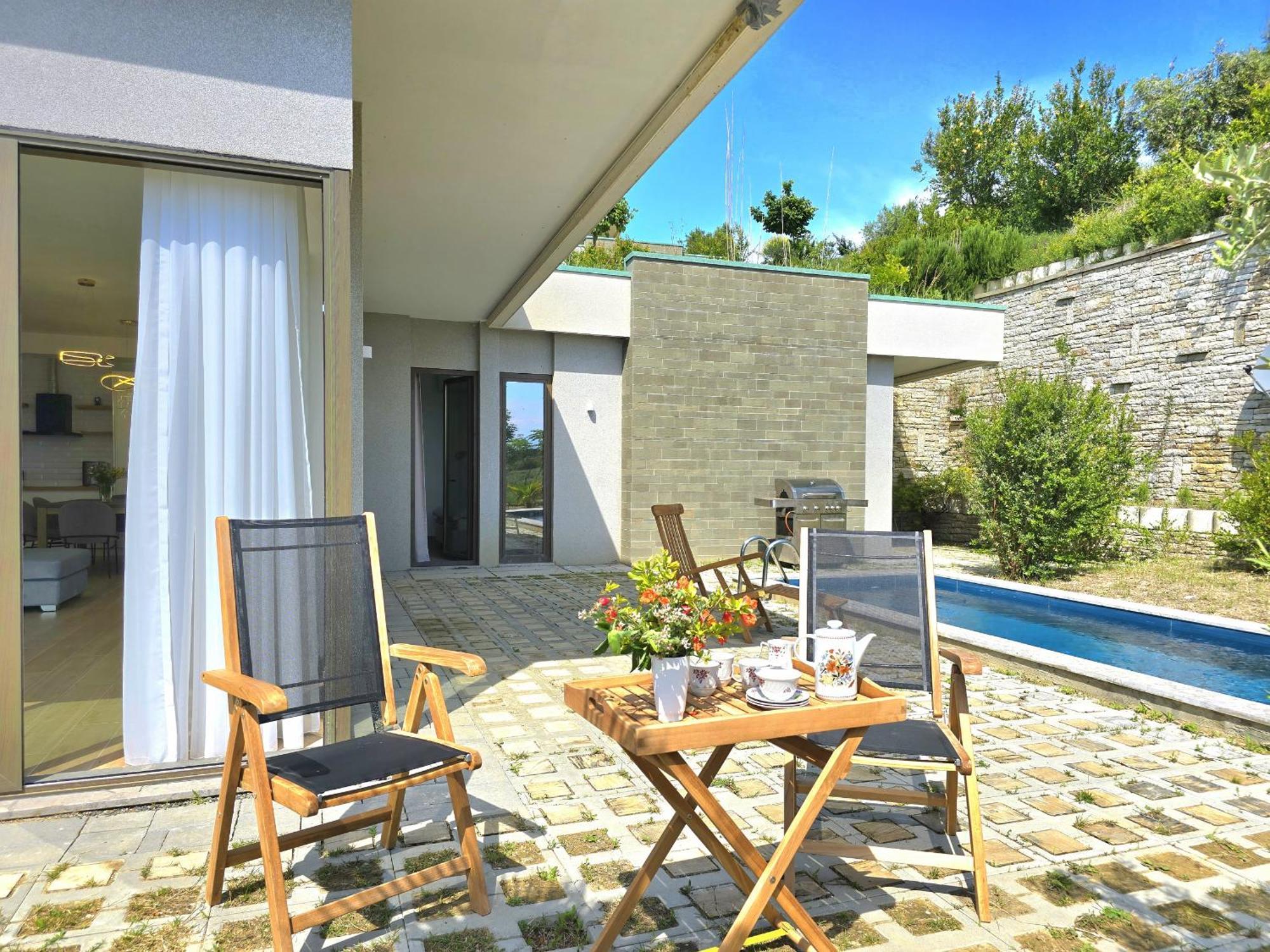 Sea View With Pool
