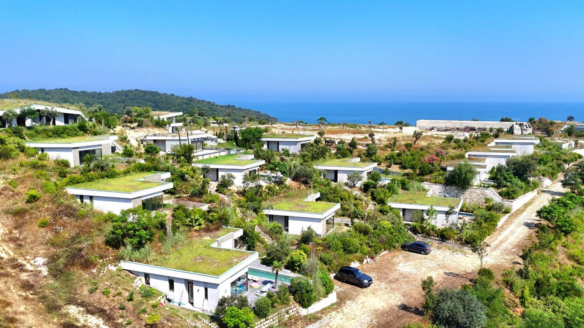 Sea View With Pool * Durres